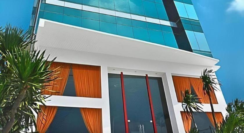 Hotel Apita Cirebon Exterior foto